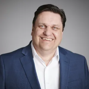 Business portrait of Jason Bradley