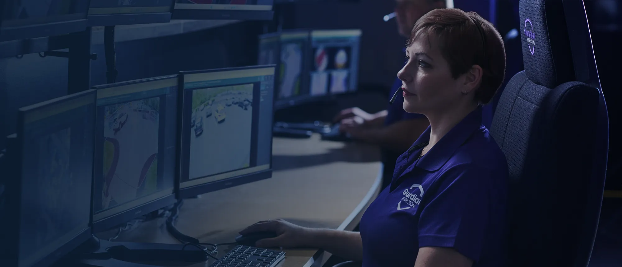 Guardian specialist in the monitoring center.